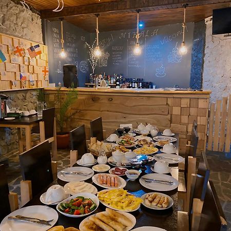 Guest House Nikala Местия Экстерьер фото