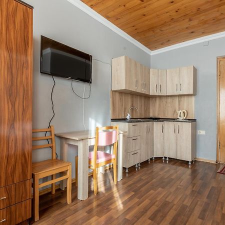 Guest House Nikala Местия Экстерьер фото