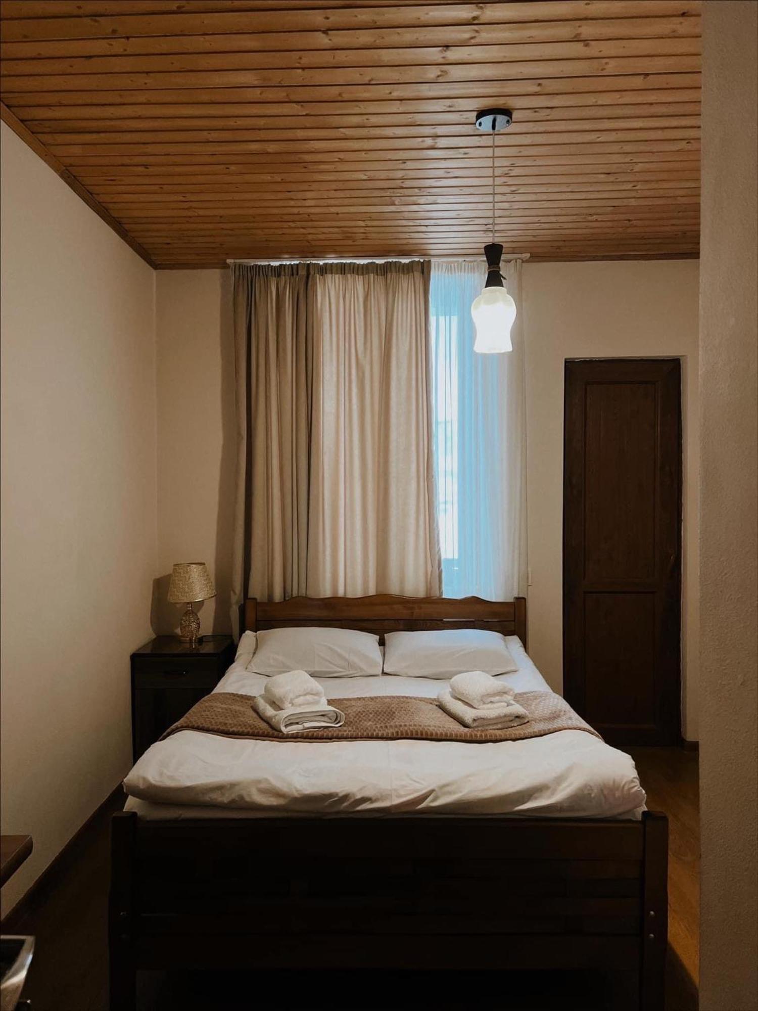 Guest House Nikala Местия Экстерьер фото