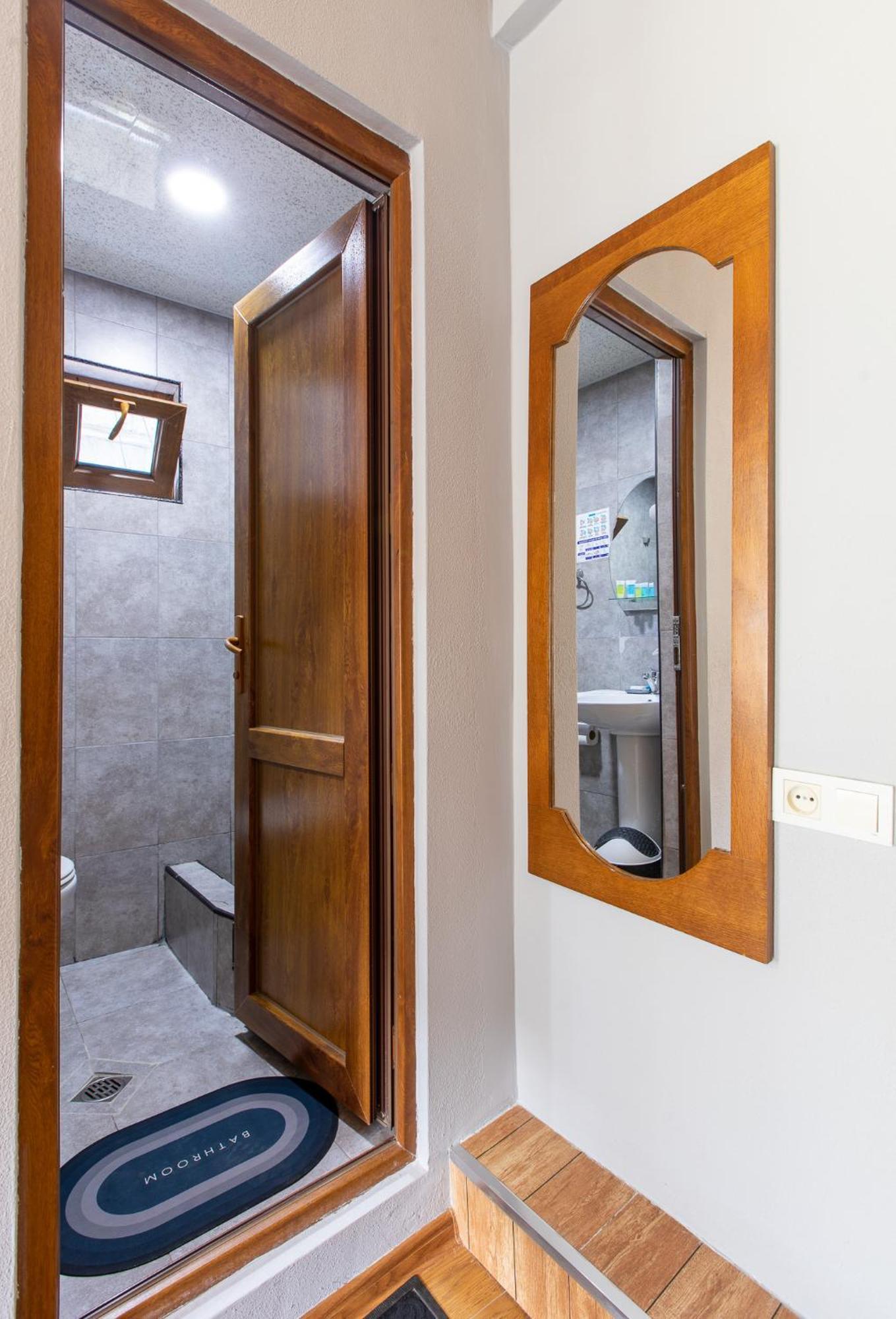 Guest House Nikala Местия Экстерьер фото