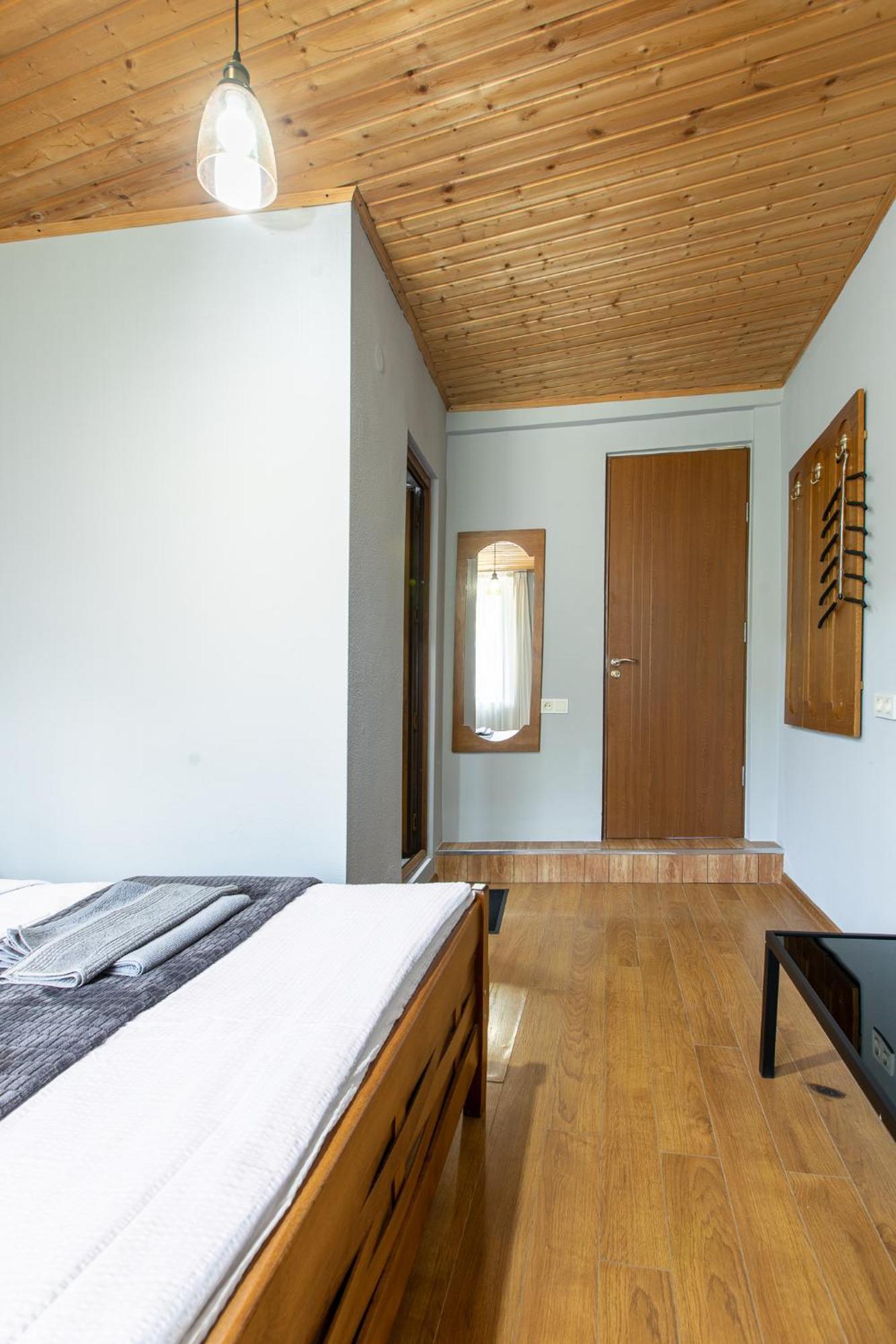 Guest House Nikala Местия Экстерьер фото