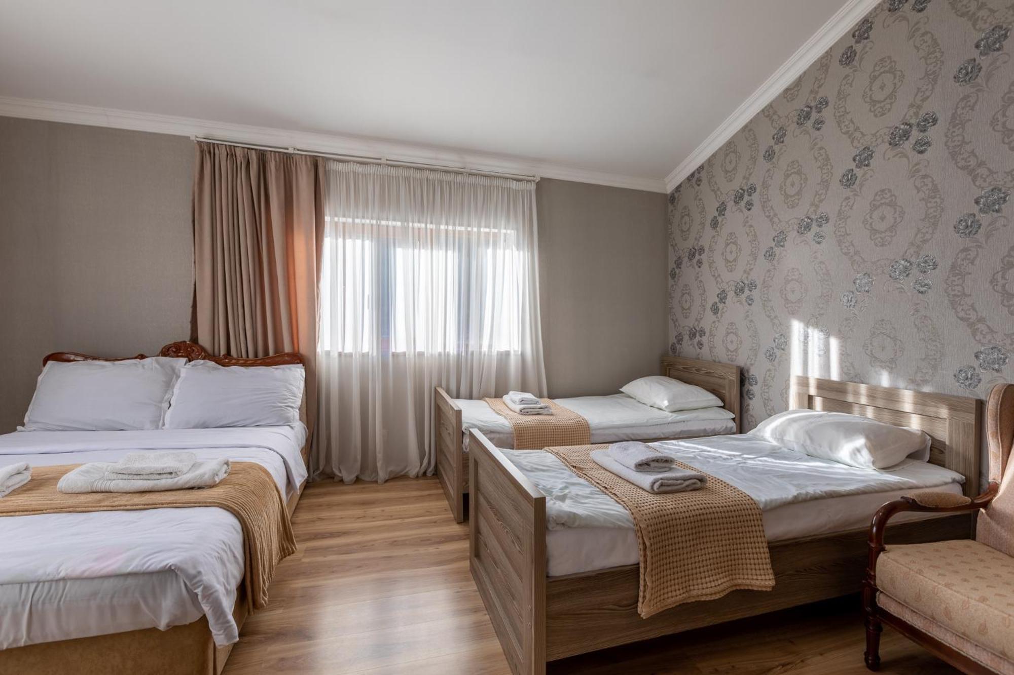 Guest House Nikala Местия Экстерьер фото