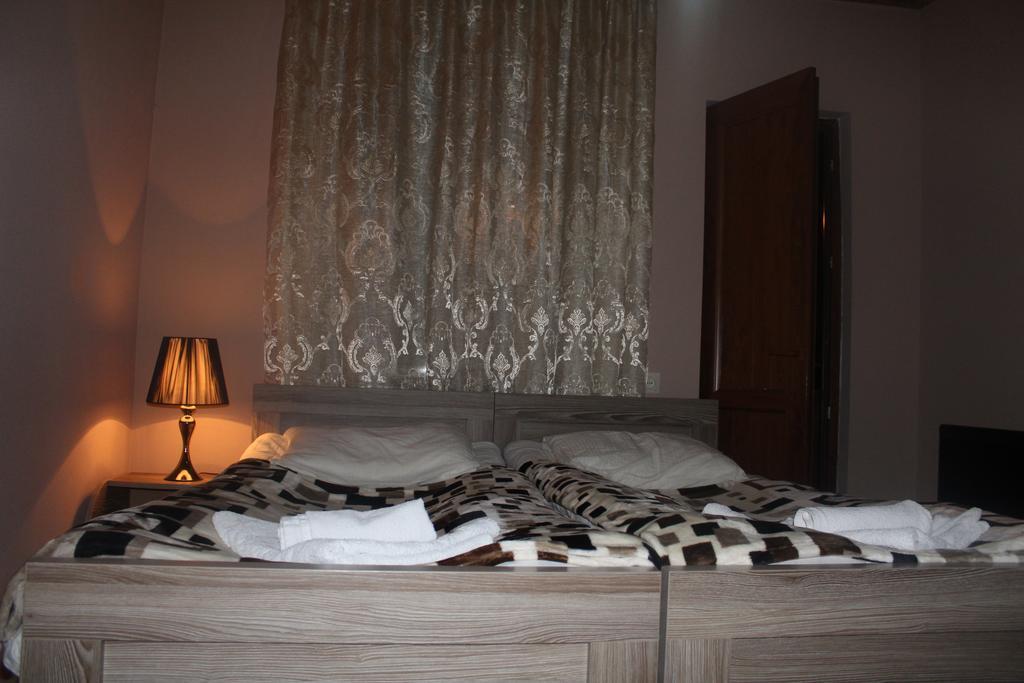 Guest House Nikala Местия Экстерьер фото